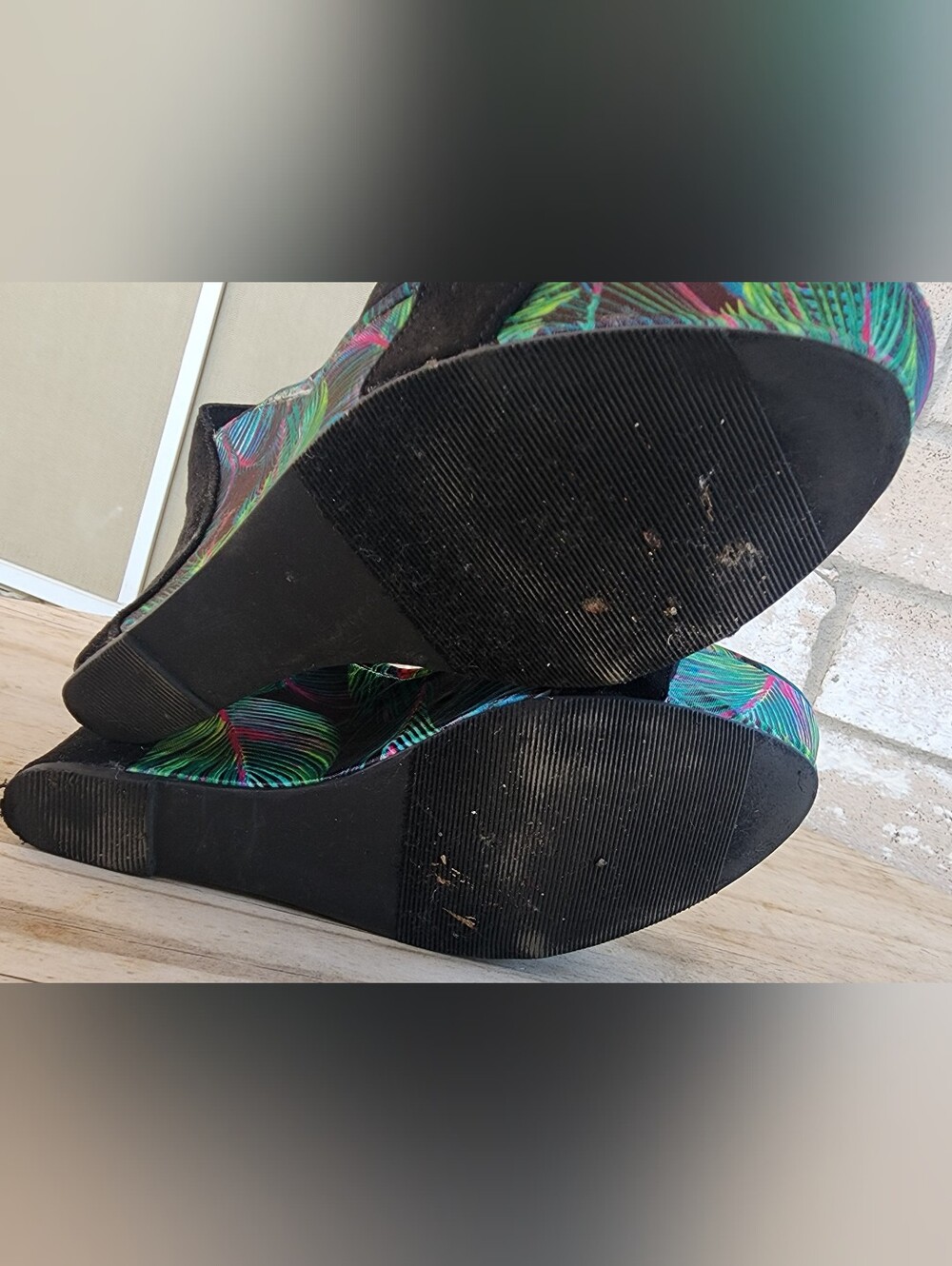 ShoeDazzle Ebani Tropical Palm Platform Wedge Heels Black Size 10 - Picture 8 of 10